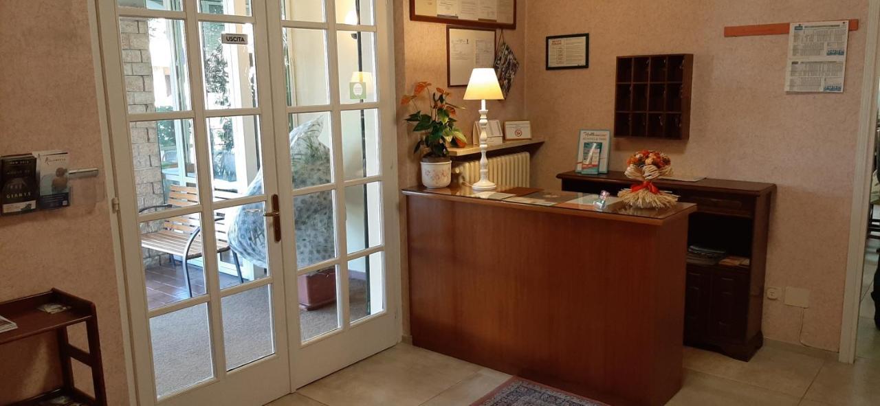 Albergo La Quiete Desenzano del Garda Eksteriør bilde